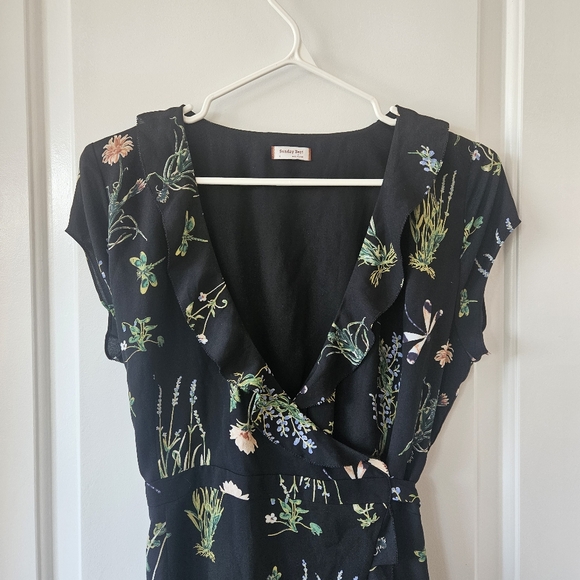 Aritzia Sunday Best Mini Floral Wrap Dress Black Size 2 - Picture 2 of 9